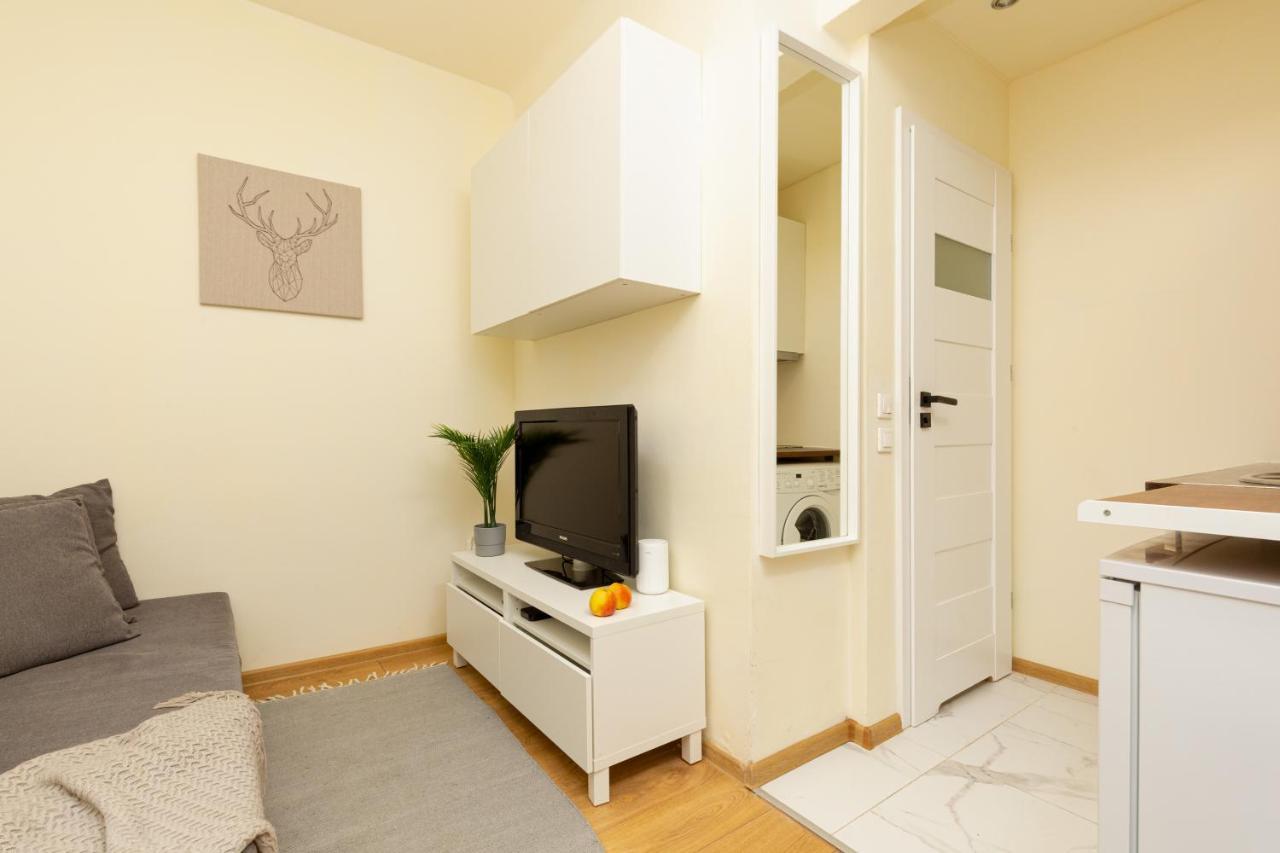 Micro Apartment Miaczynska By Noclegi Renters Warsaw Luaran gambar